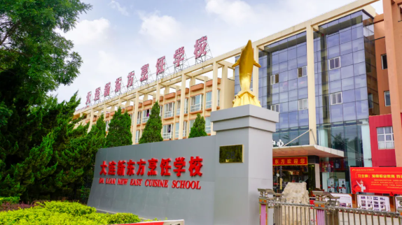 “挤”不进重点高中，不如选择职业教育，才是新出路！
