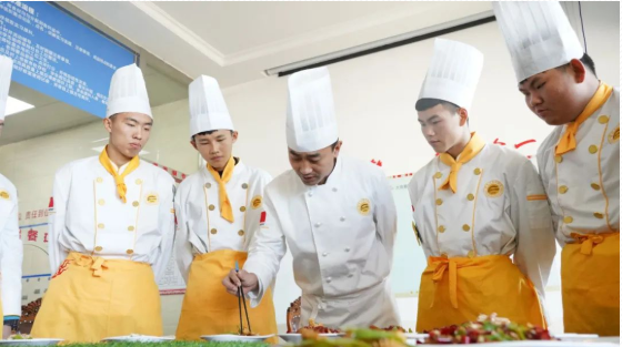 U$)}CH~V80$8PEB}E%SQ[39.png U$)}CH~V80$8PEB}E%SQ[39.png